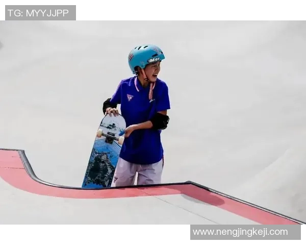 南京飞盘队在世界滑板锦标赛中以56分稳居积分榜首位