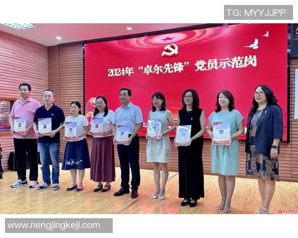 飞盘梦想与人生追求陈强的深度对话与心路历程探讨 飞盘梦想与人生追求陈强的深度对话与心路历程探讨